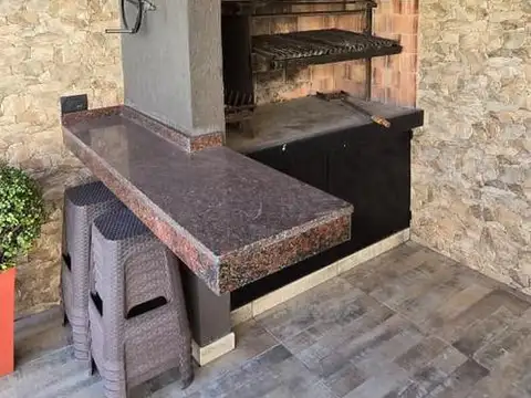 Casa en Venta en Moron, USD 140.000