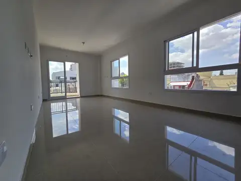 Hermoso y muy luminoso monoambiente en la mejor zona de Caseros