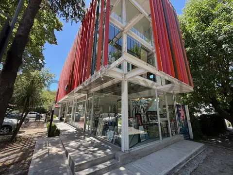 Oficina en Cno Belgrano y 478 bis