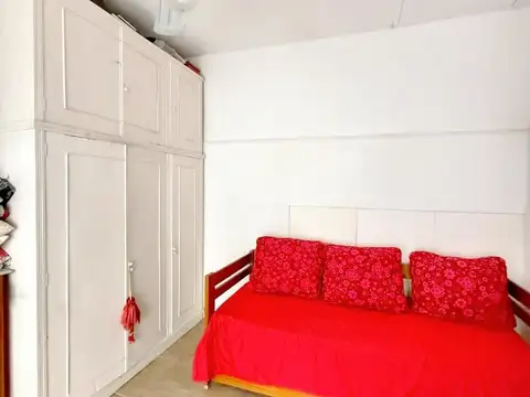 Hipólito Yrigoyen 203