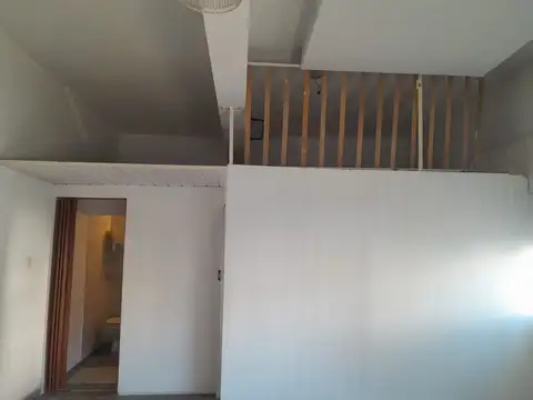 Depto Tipo Casa 2 ambientes con 1 baño