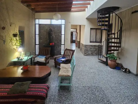 VENTA CASA 7 AMB. C/ GARAGE - FLORESTA/VILLA LURO