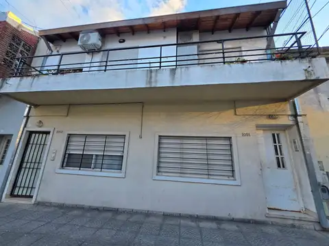Depto Tipo Casa 2 ambientes con 1 baño