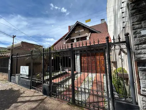 VENTA CASA VILLA BALLESTER JARDIN Y PILETA