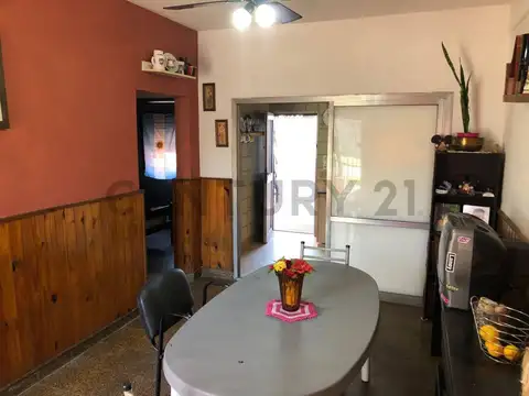 Asamblea 1700, Piso 0