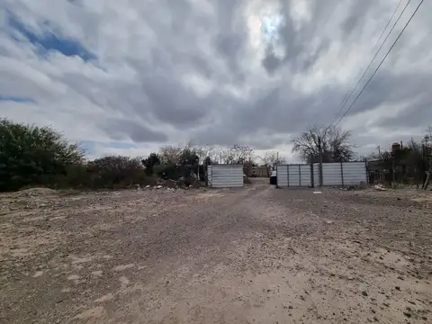 ALQUILER TERRENO DE 6.740 M².DOBLE INGRESO.CHIMBAS