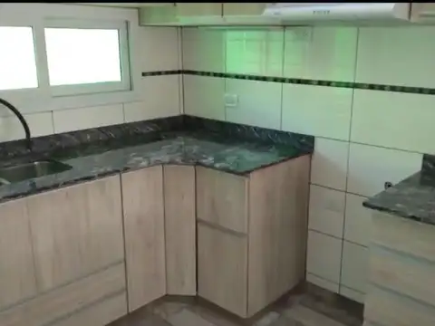 Depto Tipo Casa 5 ambientes con 1 baño