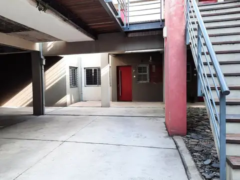 Departamento de 2 ambientes con cochera en alquiler | Berazategui Centro