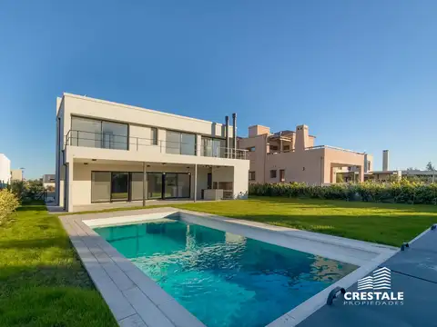 Venta - Casa 3 dormitorios en Vida, barrio cerrado - Funes.