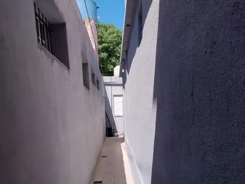 Medrano 200, Piso PB