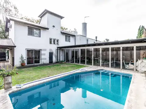 Venta Casa con jardín y piscina San Isidro La Horqueta