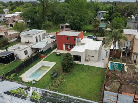 Casa 3 ambientes con 2 baños