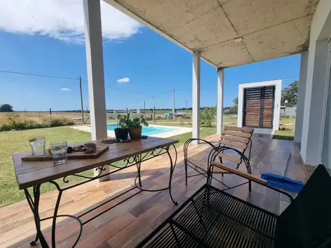 Casa en Venta con 1 cochera