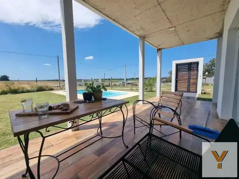 Casa en Venta con 1 cochera