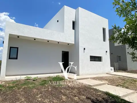 Casa en Venta en Pilar Del Este, Countries y Barrios Cerrados en Pilar