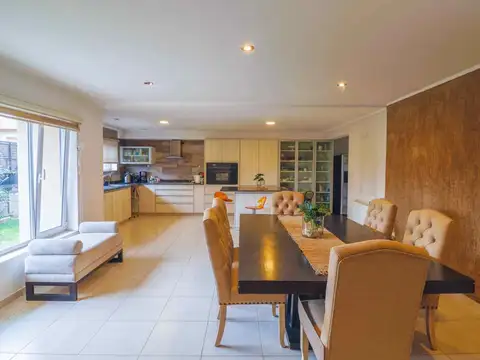 Casa en Venta de 4 dormitorios