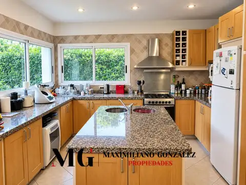 Casa en venta y alquiler - Club de campo La Martona, Cañuelas