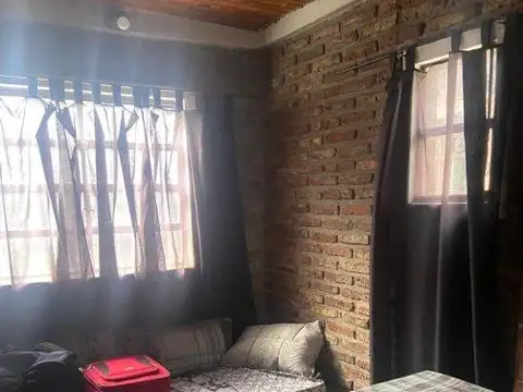 Casa en Alquiler con 1 cochera