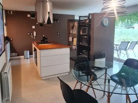 Venta casa 4 dormitorios con pileta y jardín, Ricardone