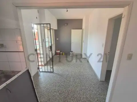 Venta PH 3 Ambientes 2 Dormitorios Berazategui Centro Sin Expensas