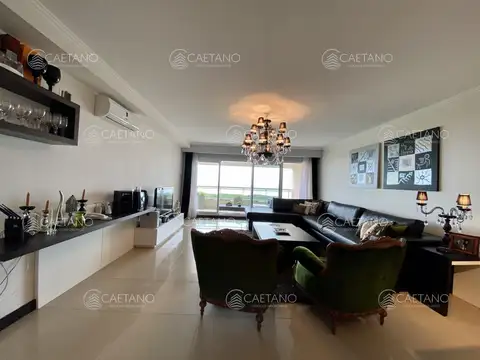 Venta apartamento 3 dormitorios playa brava Punta del Este