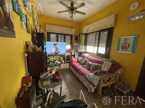 Venta de casa 4 ambientes con terraza y quincho en Lanús Este