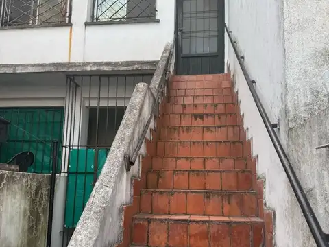 Depto Tipo Casa en Alquiler de 3 ambientes