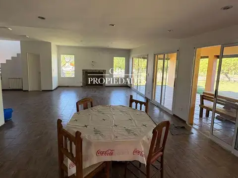Casa 4 ambientes con 3 baños