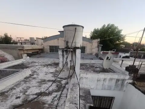 CASA INTERNA DE DOS DORMITORIOS