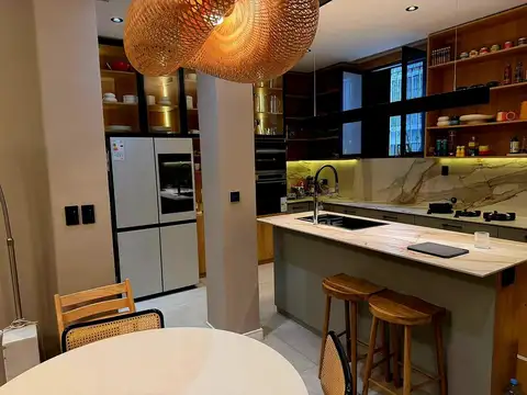 VENTA EXCEPCIONAL CASA PH INTELIGENTE CON PATIO EN BELGRANO 
