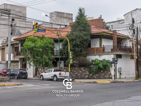 Av.Bicentenario  frente Alto Noa Shopping