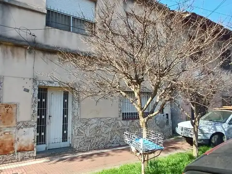 PH en Alquiler en Gerli, Partido de Lanús
