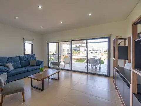 CASA EN VENTA EN SAN VCENTE BARRIO CRUZ DEL SUR