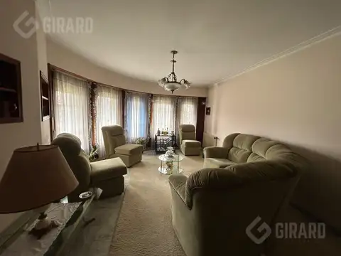 Casa 6 ambientes con 3 baños