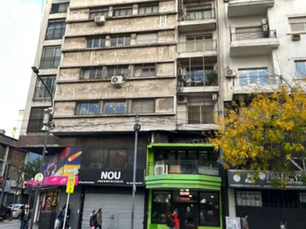 Corrientes 2400