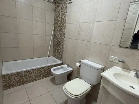 Departamento en Alquiler en Villa Sarmiento, $ 550.000