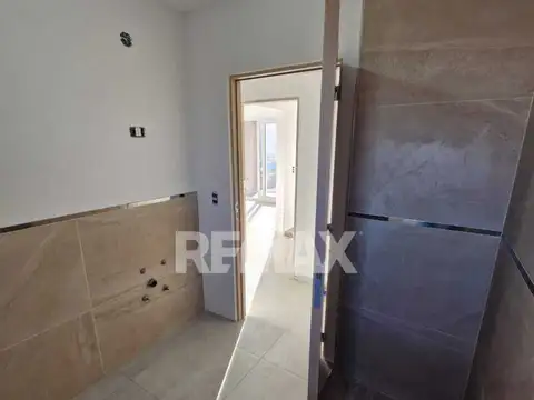 VENTA DUPLEX EN BARRIO FULCINITI CENTENARIO