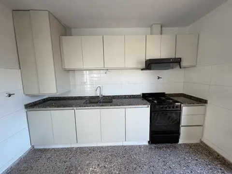 Depto Tipo Casa en Alquiler de 2 dormitorios