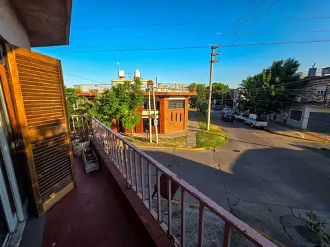 ALQUILER PH 3 AMBIENTES CON TERRAZA Y BALCON PADUA
