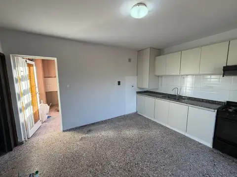 Depto Tipo Casa en Alquiler de 3 ambientes