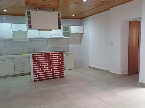 Depto Tipo Casa en Venta 8 años