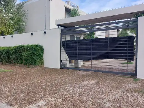 Excelente Dúplex en Barrio Cerrado - Ringuelet