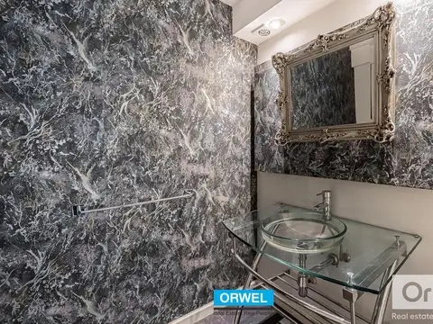 Casa en Venta con 4 cocheras