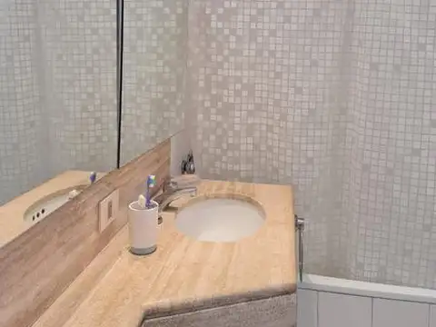 Departamento en Alquiler con 2 cocheras