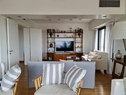 Departamento en Alquiler de 3 dormitorios