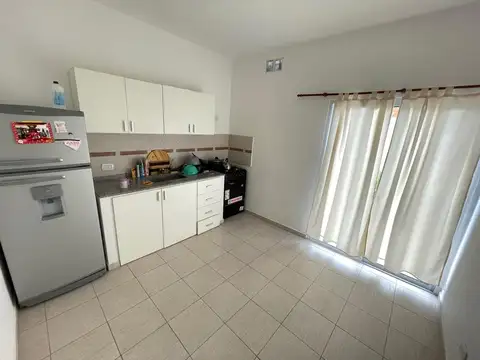 Depto Tipo Casa 4 ambientes con 2 baños