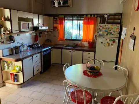 Casa en Venta en Villa Luzuriaga, USD 120.000