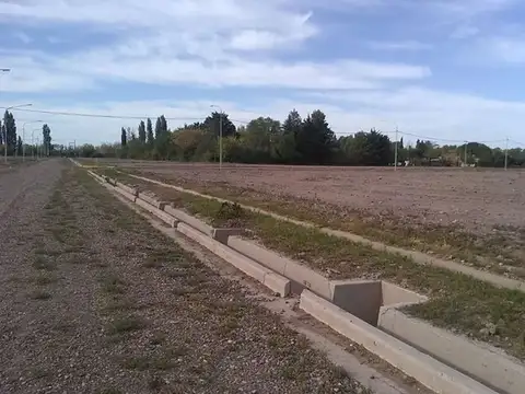 Terreno en Venta en Russell, Maipú