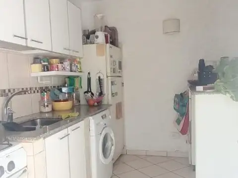 Depto Tipo Casa en Alquiler en Lomas Del Mirador, $ 650.000