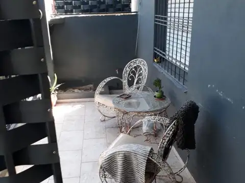 Depto Tipo Casa en Alquiler de Monoambiente